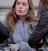 emily-blunt-the-girl-on-the-train-on-set-013.jpg
